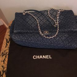 XL Jean Quilted https://offerup.com/redirect/?o=QmFnLk5ldw==