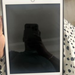 7th Generation iPad Rose Gold