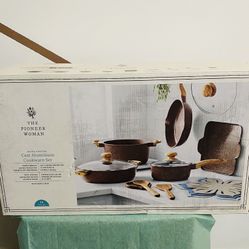 Cast Aluminum Cookware Set 