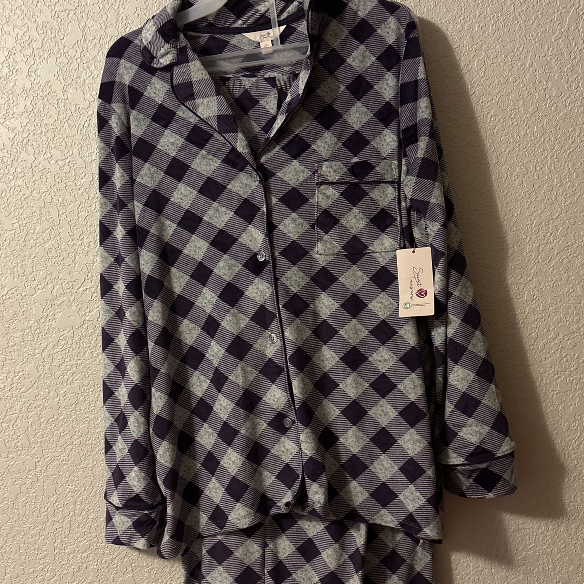 Pajama. Set. Womens Size. Medium
