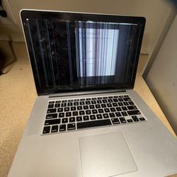Apple MACBOOK LAPTOP With CHARGER