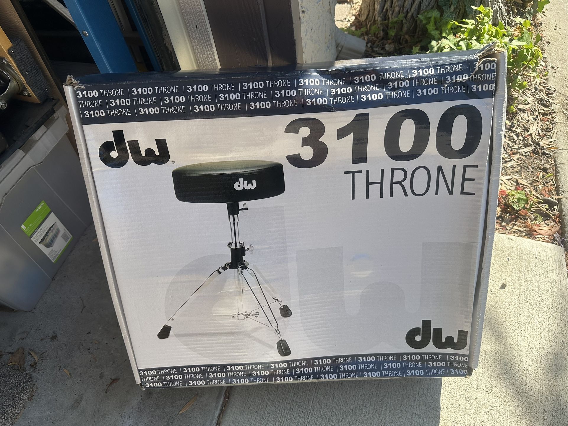 DW 3100 Series Round Drum Throne - New