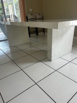 Dining table for 8 chairs