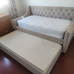 Twin Trundle Bed 