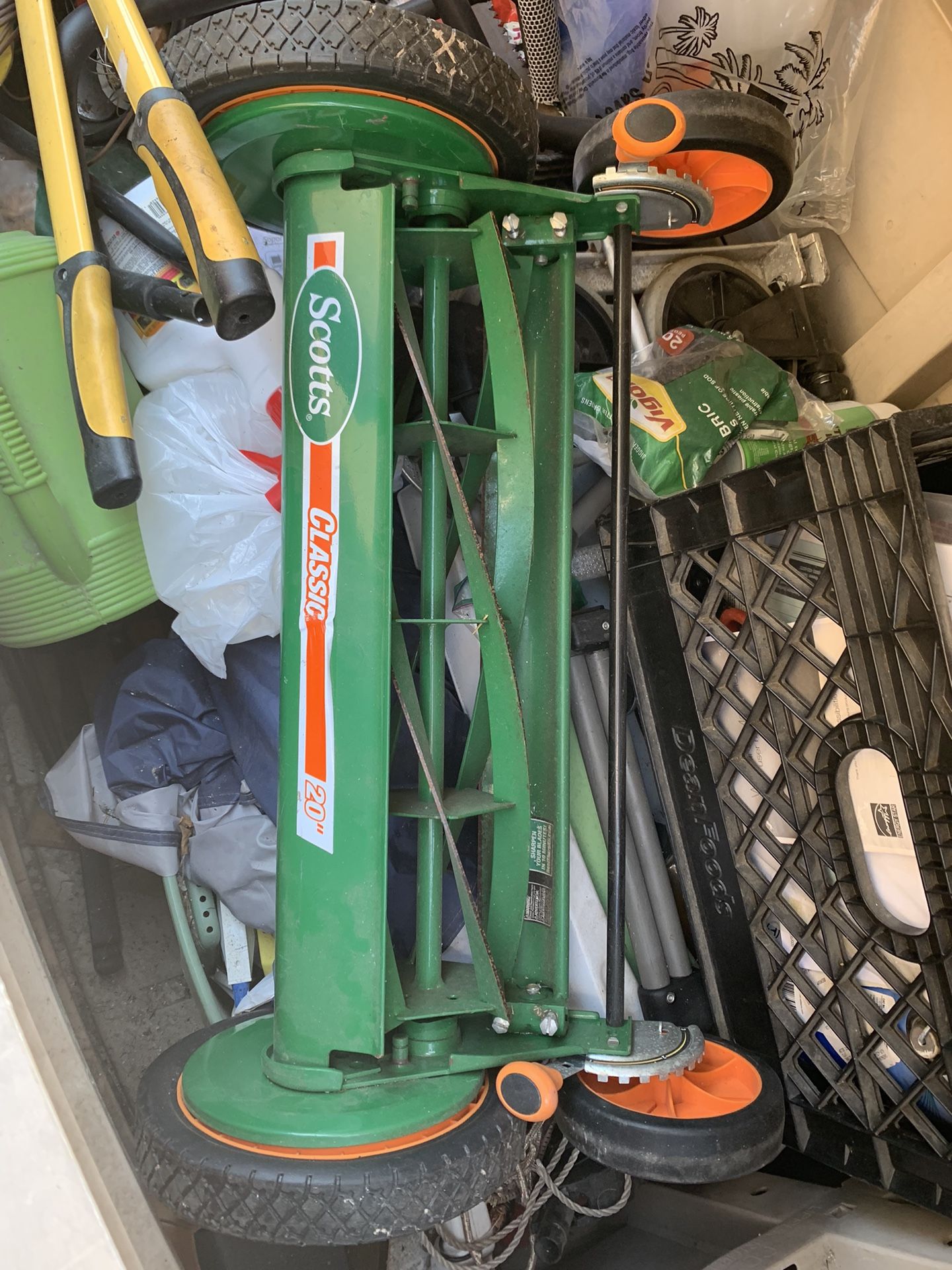 Lawn Mower 