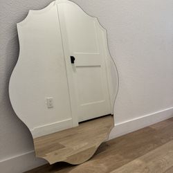 Prism Wall Mirror (39”x30”)