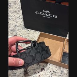 Coach Men’s Belt And Wallet 