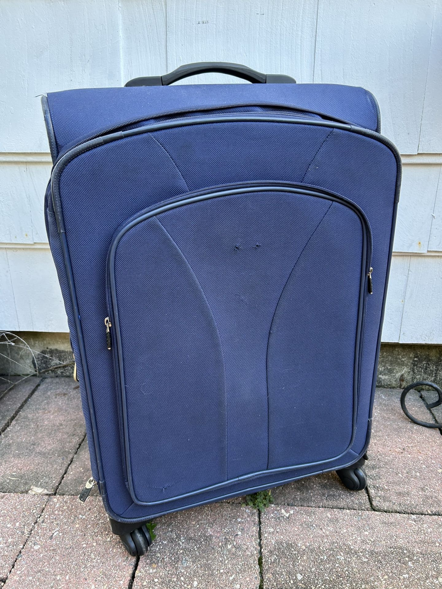 SAMSONITE 26” Check In Luggage 