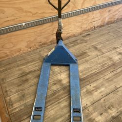 Pallet Jack 