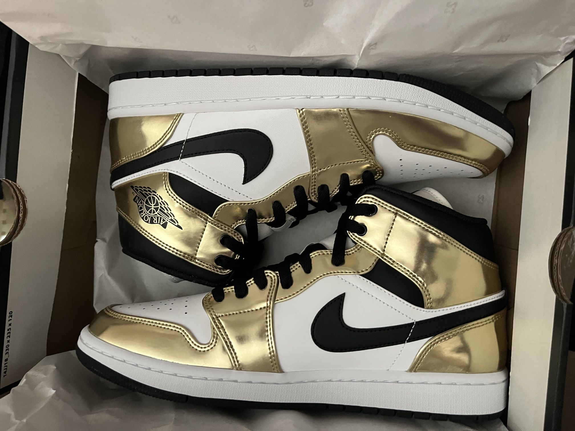 Air Jordan 1 Mid SE Brand New Gold Size 10 2020