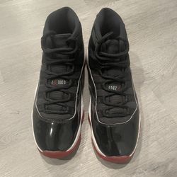 Jordan Retro 11 Playoff Breds