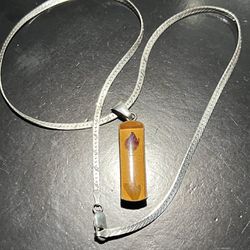 BEAUTIFUL PURE STERLING SILVER NECKLACE WITH BEAUTIFUL AMBER PENDANT SIZE 18 
