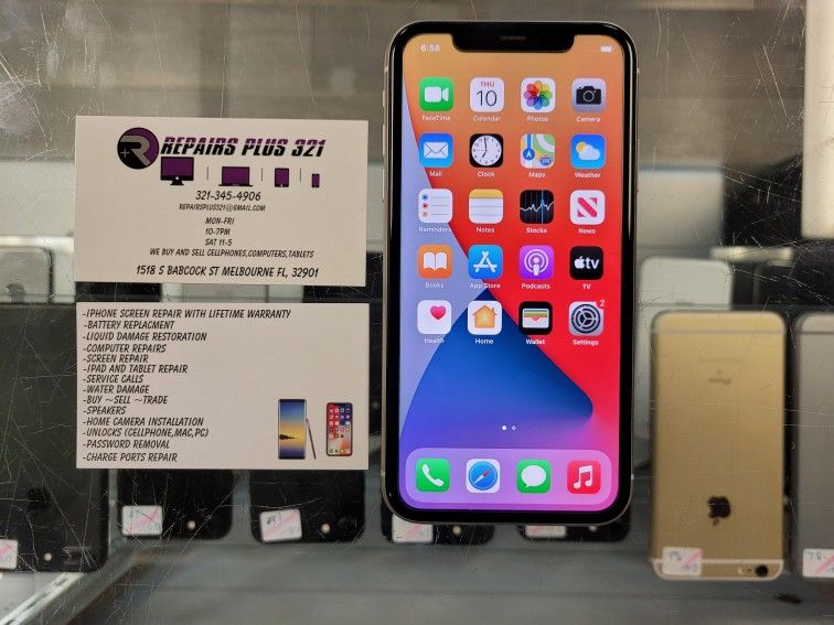 Unlocked White iPhone 11 64gb (We Offer 90 Day Same As Cash Financing)
