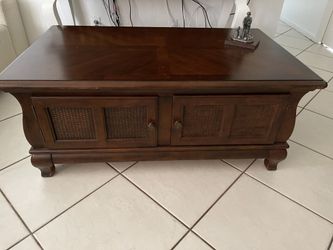 Solid  Wood bernhardt exclusives coffee table storage
