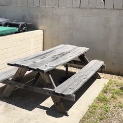 FREE TABLE BENCH