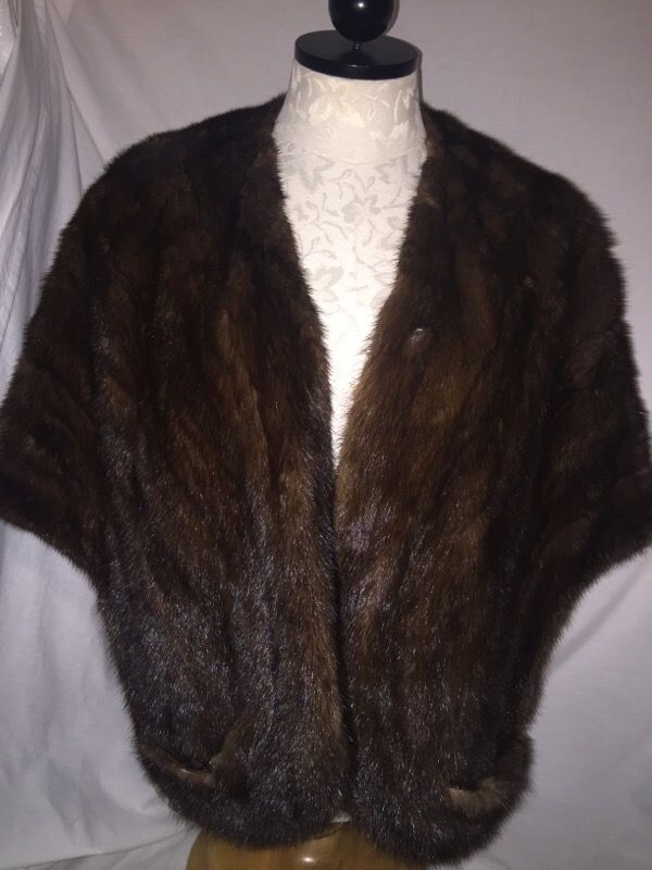 Sistovaris Athens Greece vintage mink shaw "very nice"