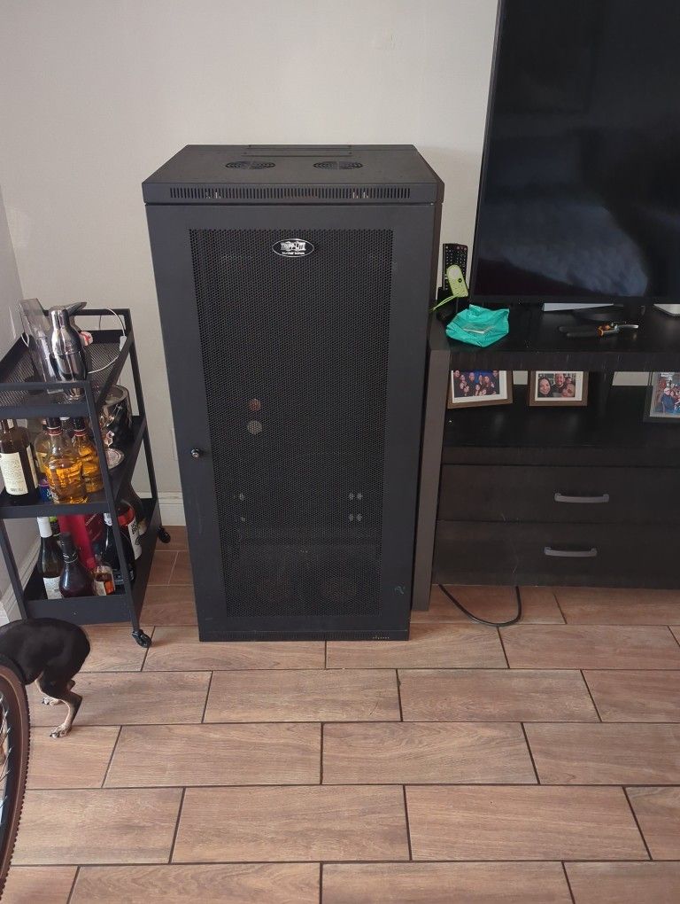 Tripp lite 26U Server Rack