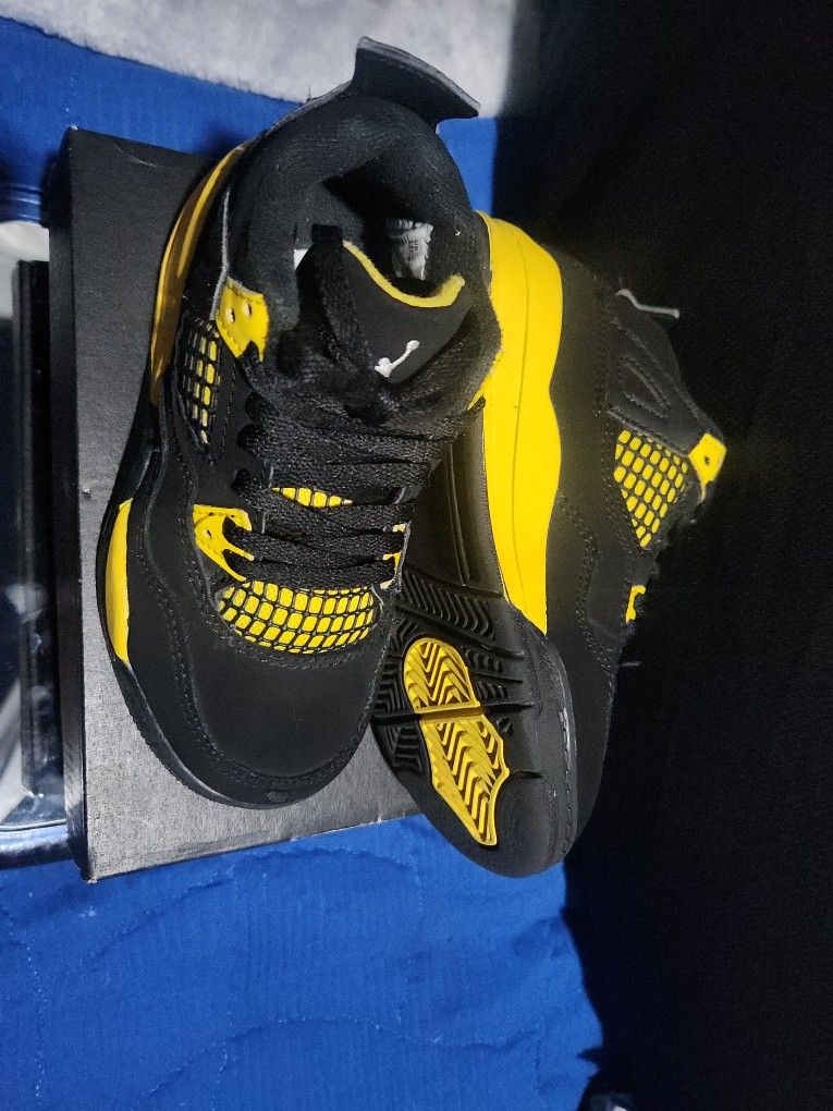 KID'S SLIGHTLY USED JORDANS