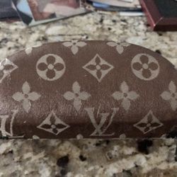 Sunglasses zippered case