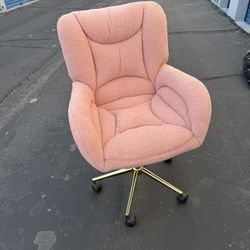Teddy Plush Chair