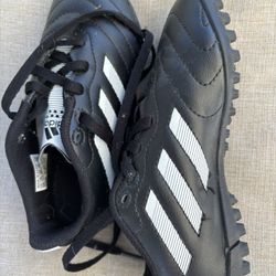 Adidas little Boys Soccer Clets Size 12