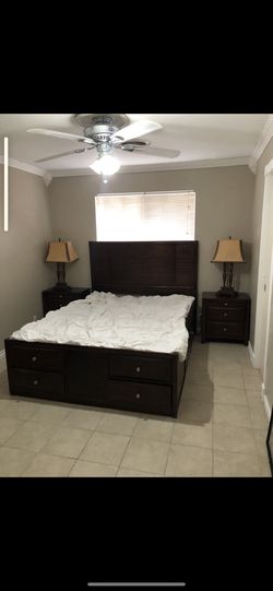 Full Size Bedroom Set  With Drawers 