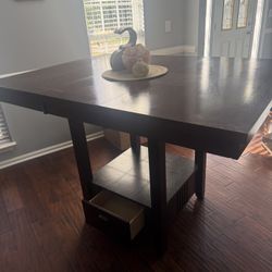 Dining Table With 6 Swivel Chairs