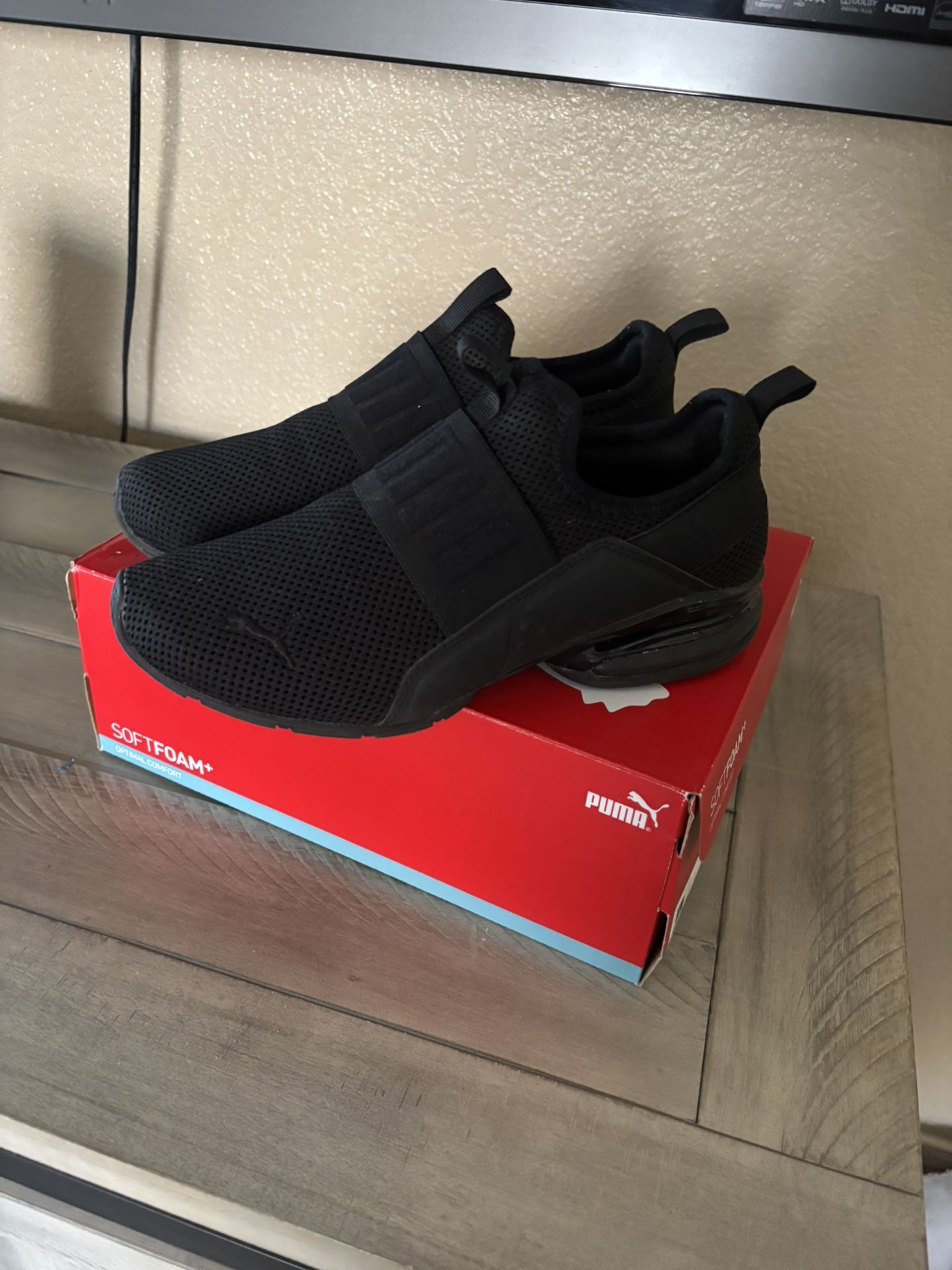 Puma Women’s Size 8