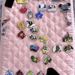 Disney Pin Trading
