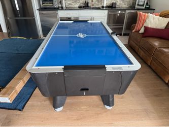 Dynamo Air Hockey