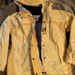 Woman’s  Columbia  Winter Coat Size  Medium