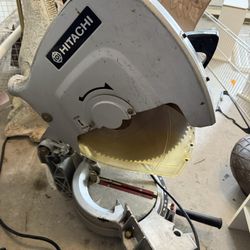 Hitachi 15” Double Insulated Miter Saw