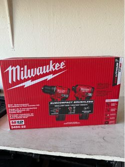 M12 FUEL 12-Volt Lithium-Ion Brushless Cordless Hammer Drill and Impact Driver Combo Kit w/2 Batteries and Bag (2-Tool)
