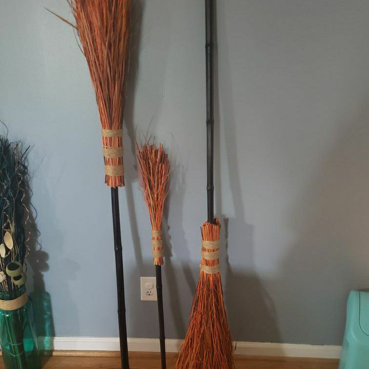 Halloween Hocus Pocus Witch Brooms