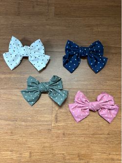 Girls Bows $3 Each