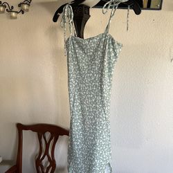 Cozy Fox Small Size Nice Dress Like New