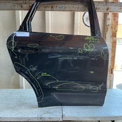 2015 - 2019 Porsche Macan S Rear Passenger Side Door 