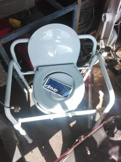 New Bedside Toilet Commode