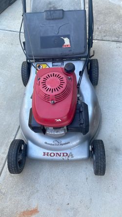 Honda Lawnmower Sale Propel Three Speed Transmission. It Works Real Good.
