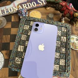 I P H O N E 12 64GB Purple Unlocked 