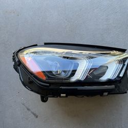 Mercedes Benz Headlight 