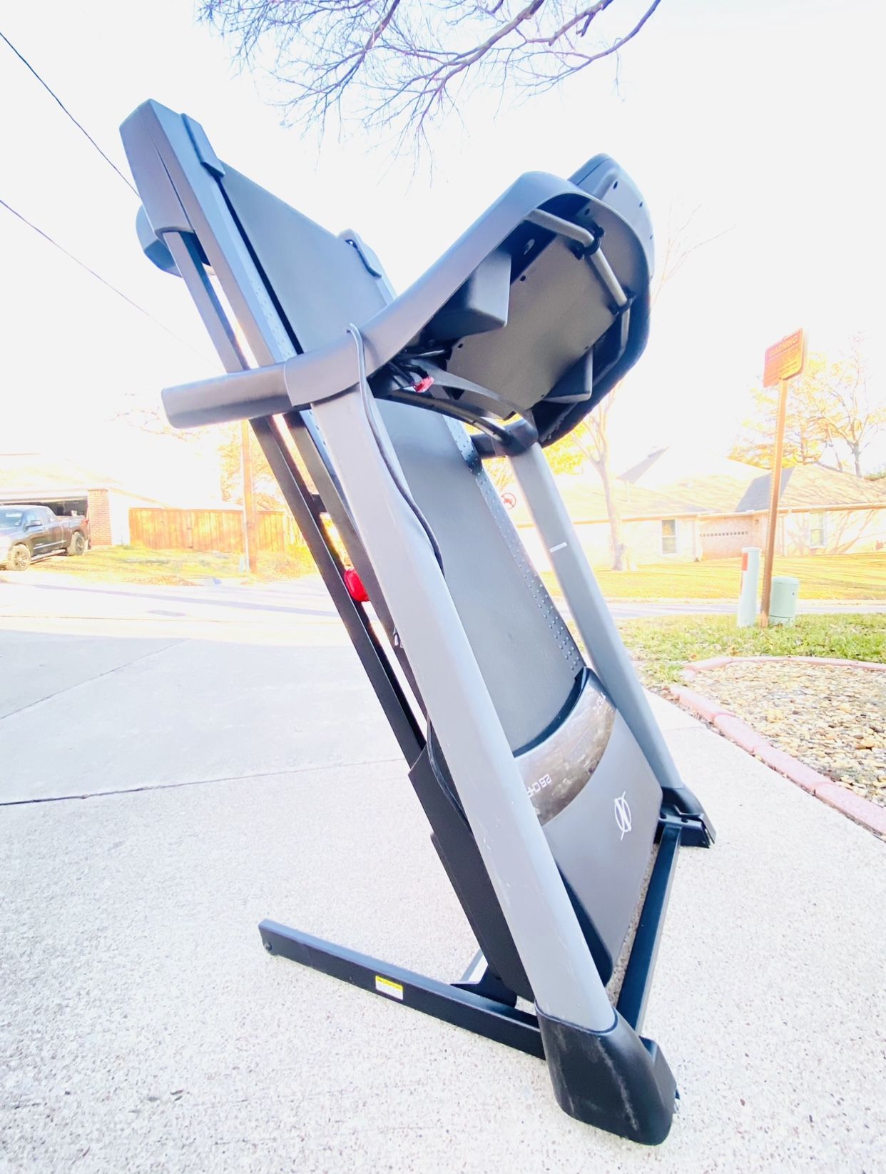 Nordictrack - T6.7c - Treadmill With Power Incline