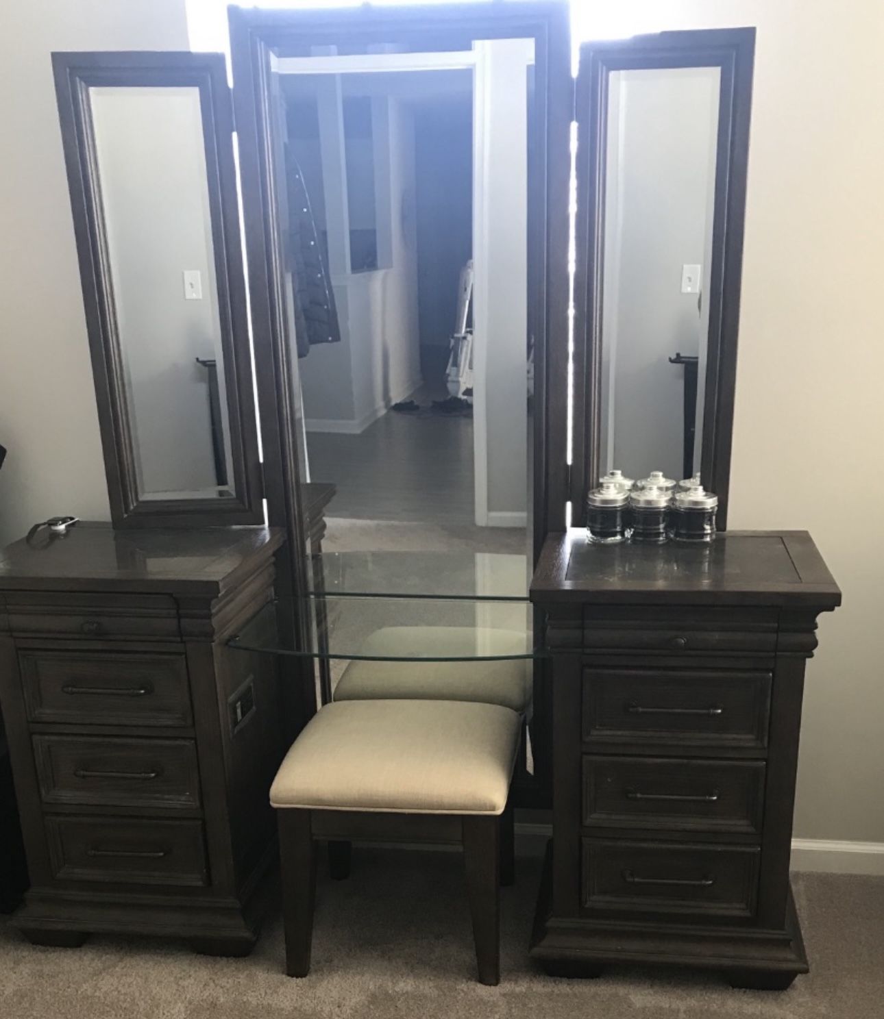 Makeup Vanity 