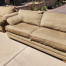 Great Bassett Sofa / Couch And Oversized Chair Set - Great Condition And Comfortable 