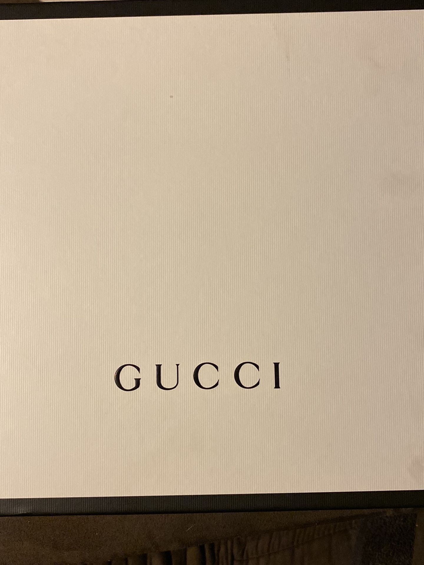 Woman’s Gucci Belt W30