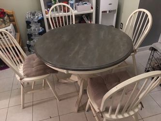 Set of breakfast chairs and table