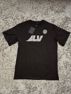 Lv shirt size large