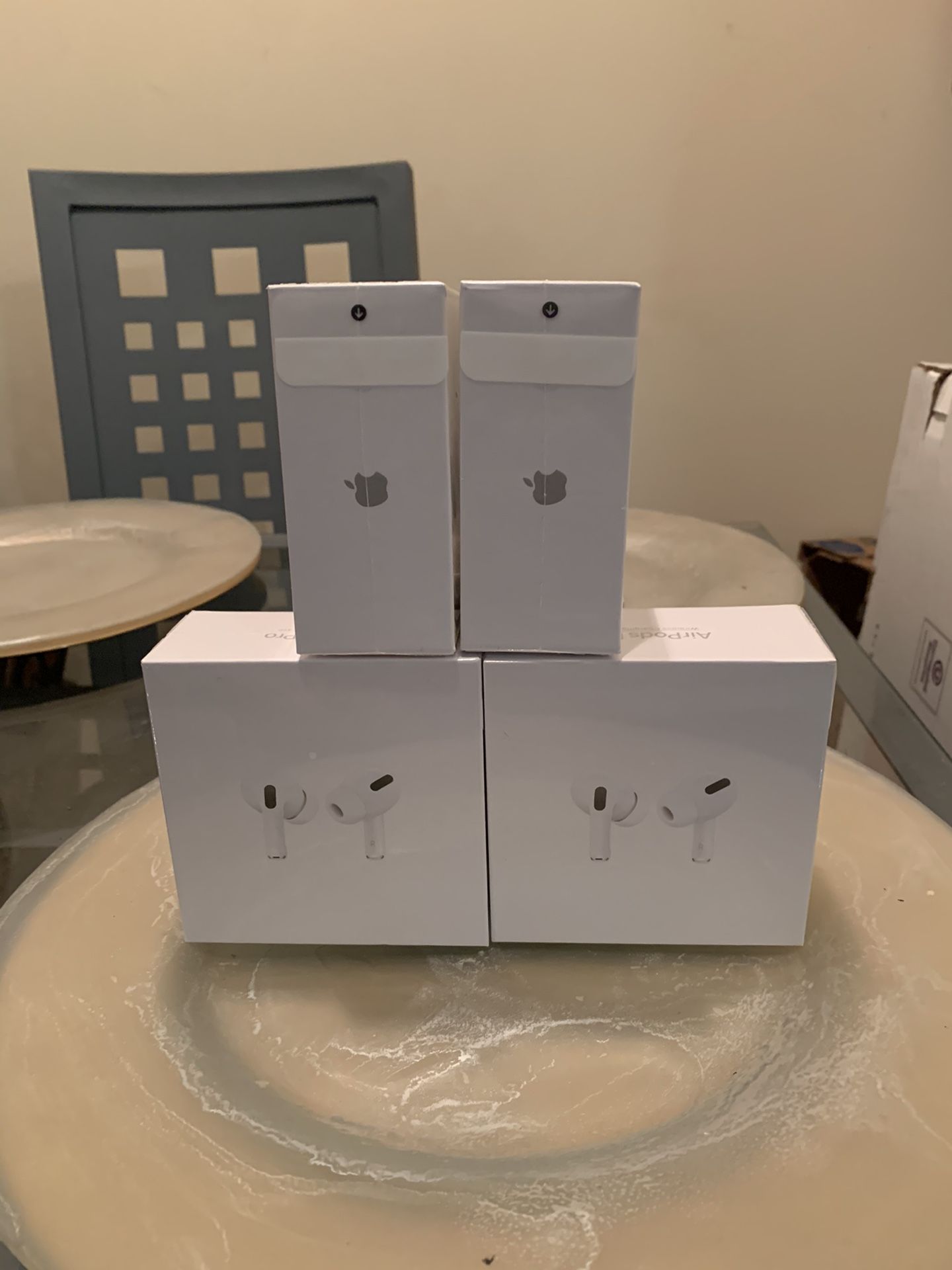 AirPods Pro’s with Wireless Charging Case BRAND NEW