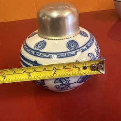 Blue And White Porcelain Tea Jar 