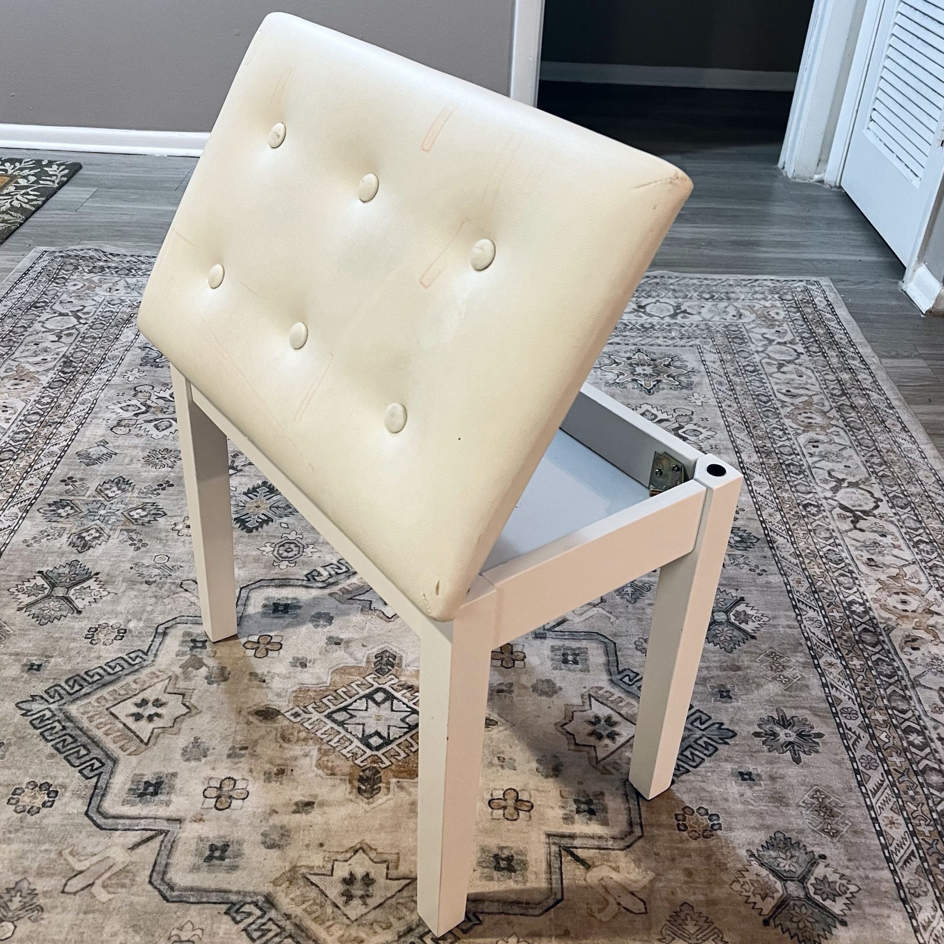 White Piano Bench with Padded Cushion & Storage Compartment for Music Books, Vanity Stool, Tufted Wooden Seat